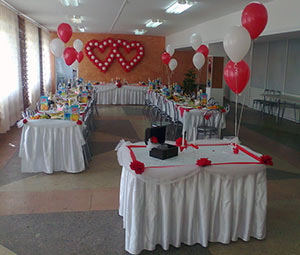 Два сердца из шаров на свадьбу