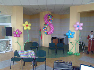 Цифра 8 из шаров