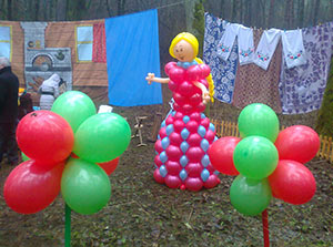 девушка из шаров