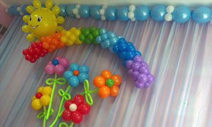 радуга, солнце и цветы из шаров