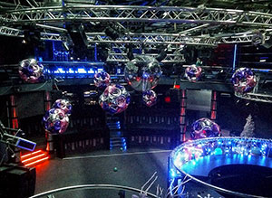 украшение шарами клуб База