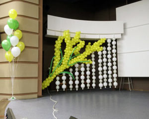 Мимоза из шаров