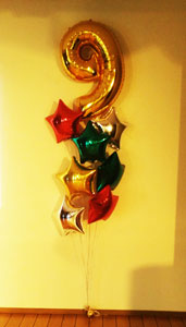 Композиция из шаров на 9 мая