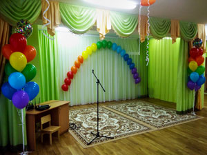 шары в цвет радуги)