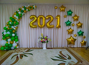 Гирлянда из шаров разнокалиберная