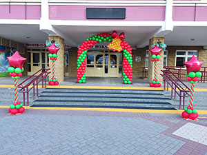 арка и колокольчик из шаров