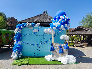 Фотозона "Мир детства" — детское оформление шарами