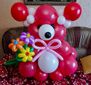 медведь на день рождения