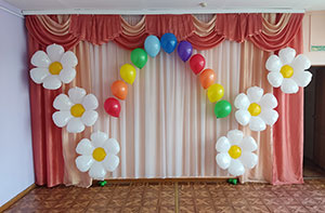 украшение зала на утренник