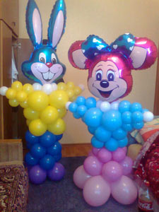 заяц и минни из шаров