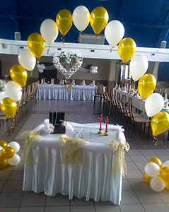 Стол для дарения на свадьбу