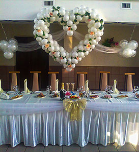 Сердце из шаров на свадьбу