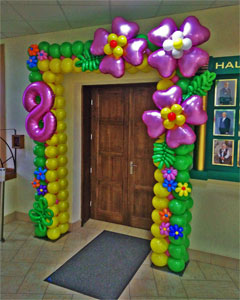 Арка из шаров на 8 МАРТА