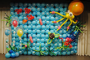 Детское панно из шаров — фотозона для детей